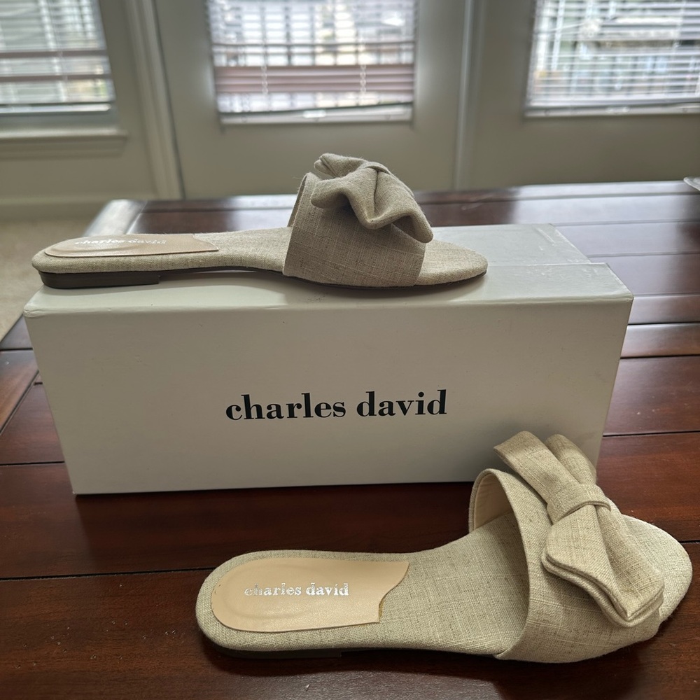 Charles David Women's Beige Linen Mule Bow Flat Slide Sandals - Brand New Size 6